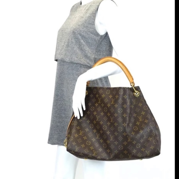 🍎accepting offers🍎ARTSY  Mm size - Picture 16 of 16